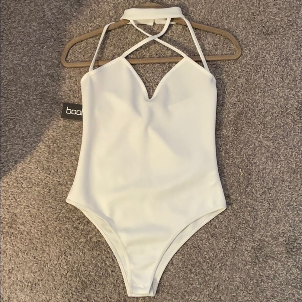Cross cross choker white bodysuit